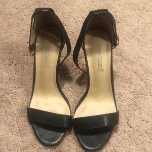 Ankle strap heels size 6